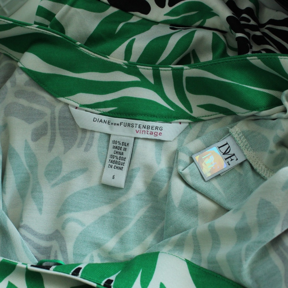 Diane Von Furstenberg Aggie Mini Shift Dress Size 6 100% Silk Gently Worn - Picture 8 of 8